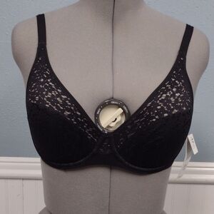 New Chantelle Elegant Black Lace Bra